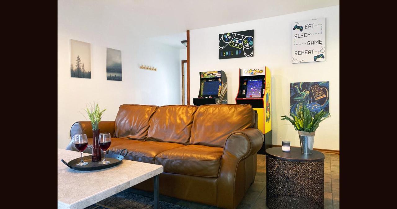 3Bd Cabin Family Fun Arcade Games Fire Pit 5 Min From Lake Fishing Hunting 布罗肯鲍 外观 照片